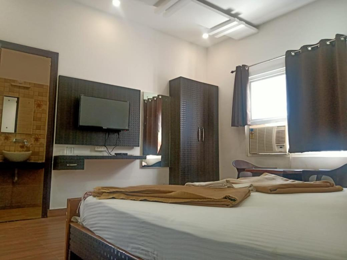 Others 4, Hotel Rajshree, Udham Singh Nagar