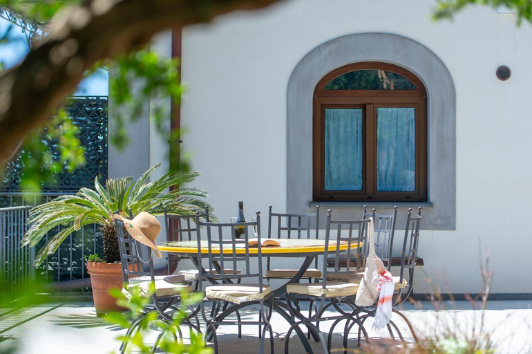 Food & Drinks 5, Le Contrade by Sosore Holiday Homes -Amalfi Coast, Salerno