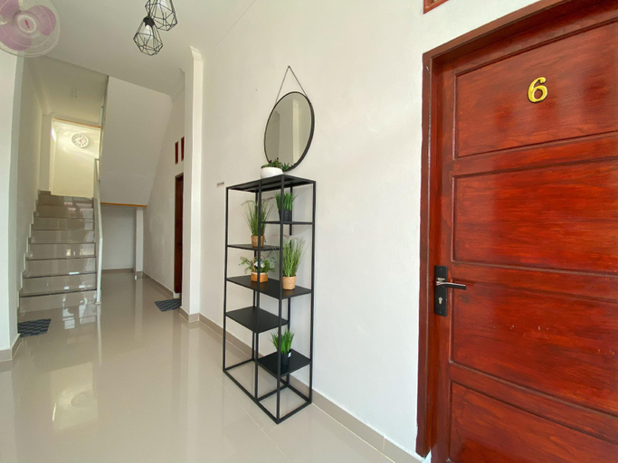 Others 5, Guesthouse Pondok Amak, Padang