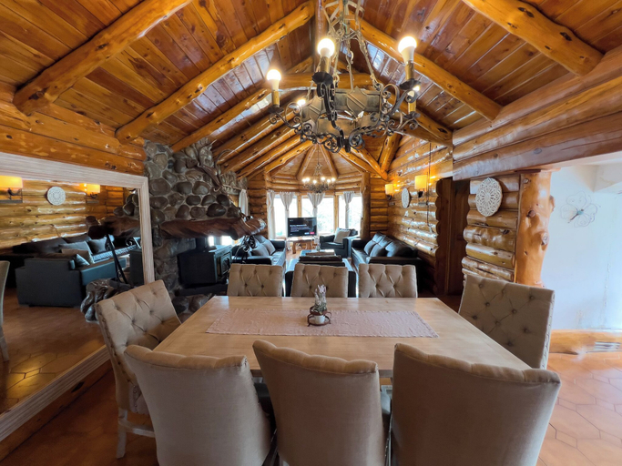 Food & Drinks 5, Rotui Luxury Village, Lacar