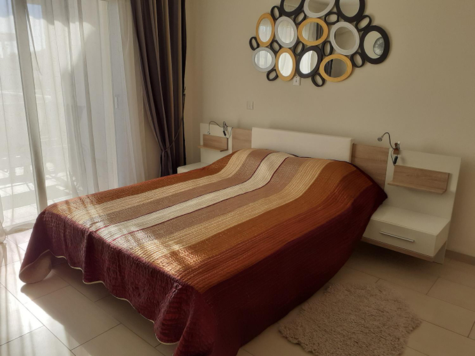 Others 5, Luxury Cozy Apartment near NISSI BEACH