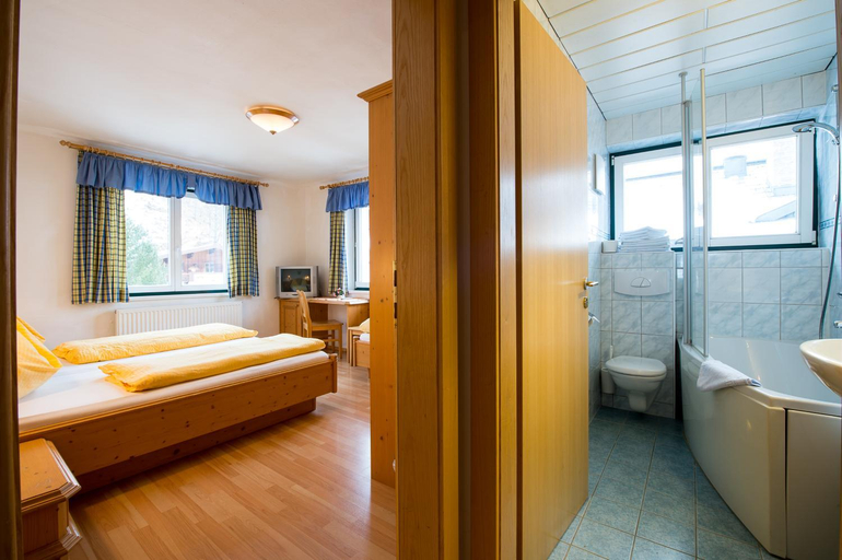 Bedroom 2, Annaberger Musikantenwirt, Hallein