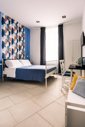Others 5, Neapolis Guest House, Napoli