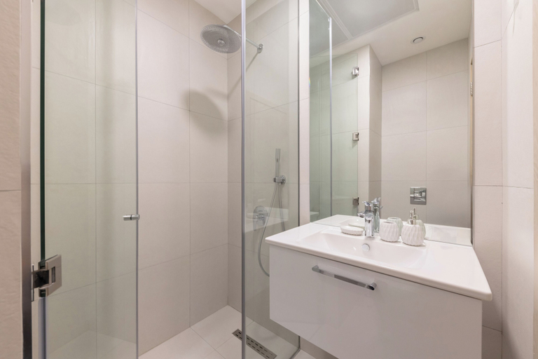 Bathroom 4, Luma Studio in Jumeirah Village Circle, Dubai