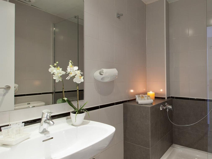 Bathroom 4, HOTEL MEDICIS, Barcelona