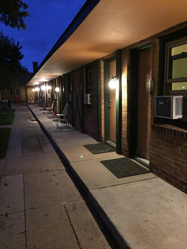 Exterior & Views 5, Cheyenne Motel, Laramie