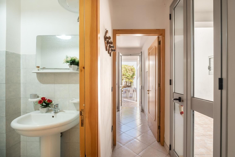 Bathroom 3, Oasi Blu In San Foca, Lecce