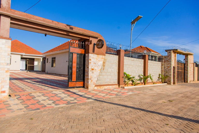 Others 5, Blanket Suites, Jinja