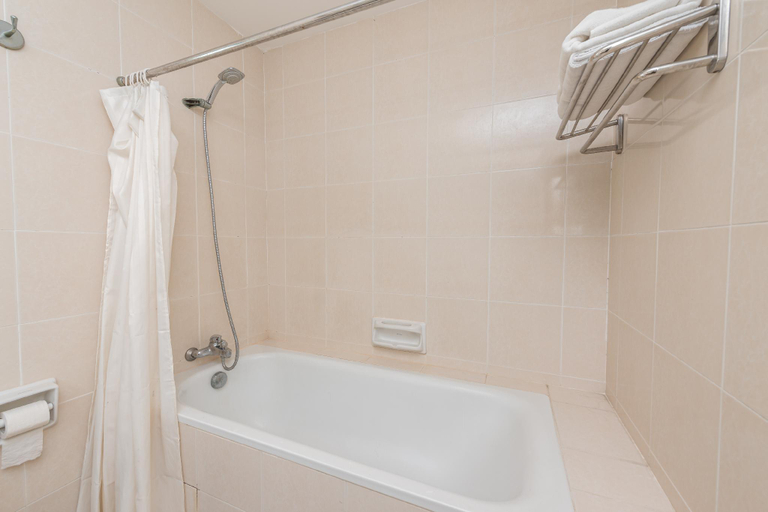 Bathroom 11