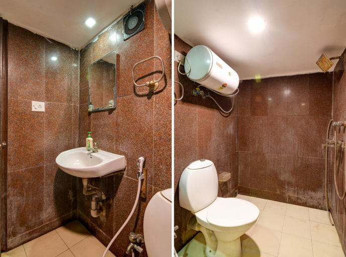 Bathroom 4, CHURCH PALACE, Kolkata