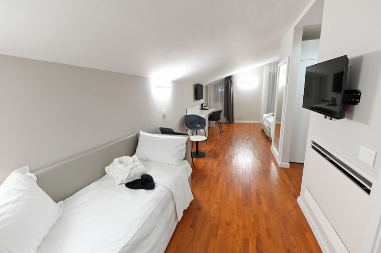 Bedroom 5, hotel hypnos, Benevento