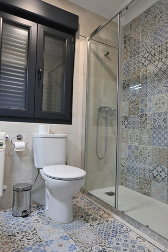 Others 5, Apartamentos La Cueva - Onis, Asturias