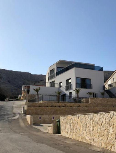 Others 5, Apartments Antea, Pag