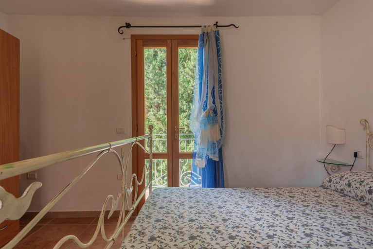 Bedroom 3, Crystal Pool Village In Tanaunella, Nuoro