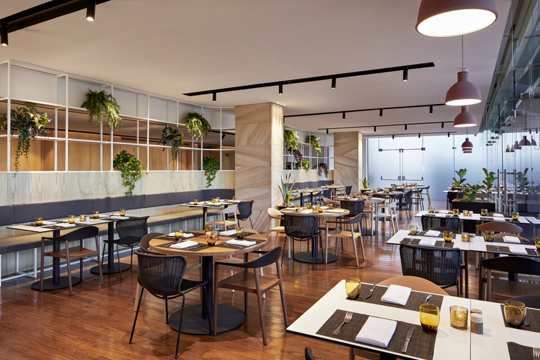 Food & Drinks 2, Crowne Plaza SYDNEY MACQUARIE PARK by IHG, Sydney