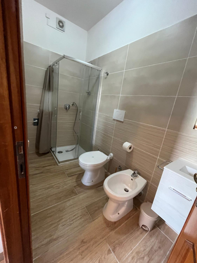 Bathroom 3, Moderni Appartamenti Appia Terracina, Latina