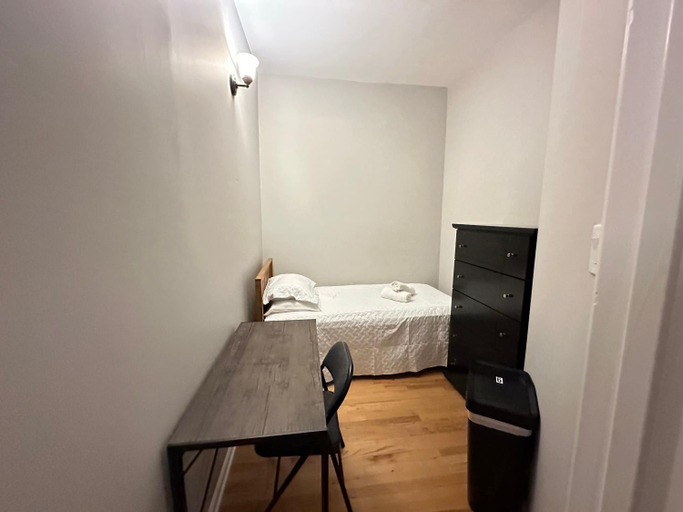 3, Wonderful Room Close to Downtown Chicago - Free Parking, Cook
