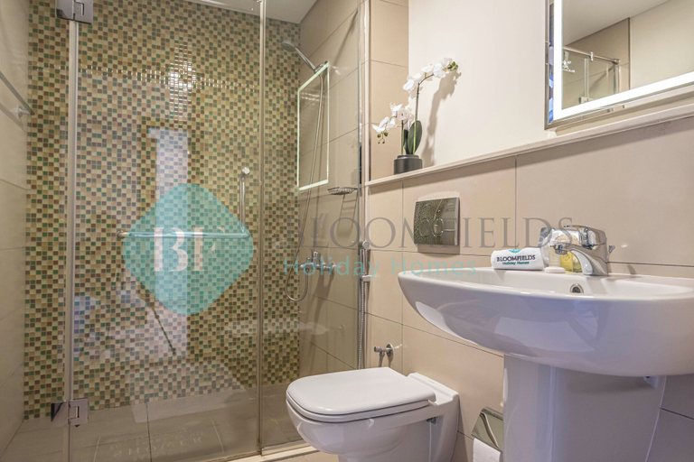 Bathroom, Bloomfields Iconic 2BR Wave Tower, Abu Dhabi City