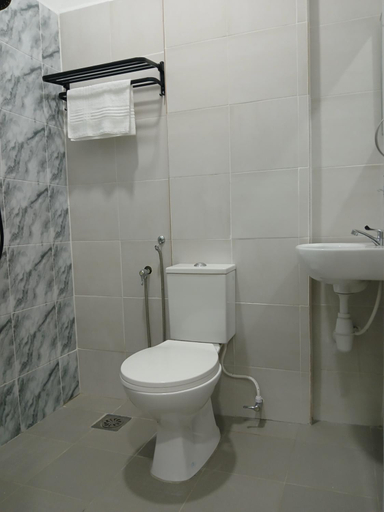 Bathroom 2, TZ SATELLITE HOTEL, KOTA BHARU, Kota Bharu