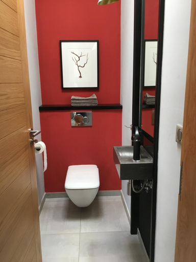 Bathroom 2, Luxury Villas at Royal Park