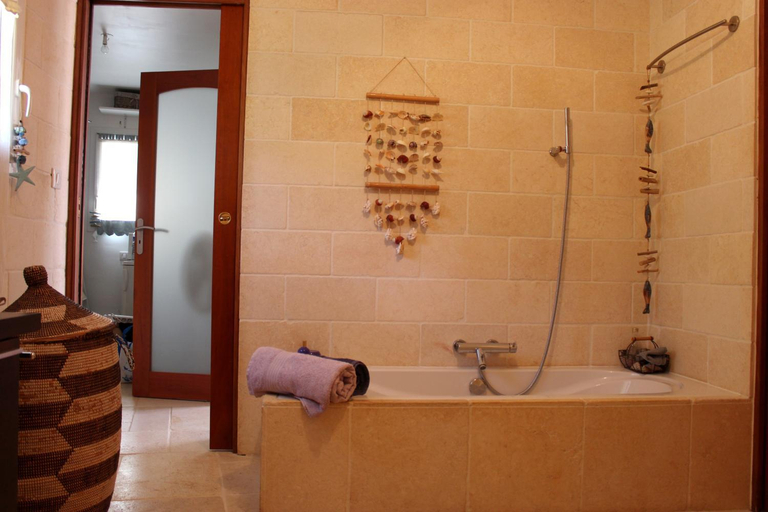 Bathroom 2, Chambre Villa Peylon, Var