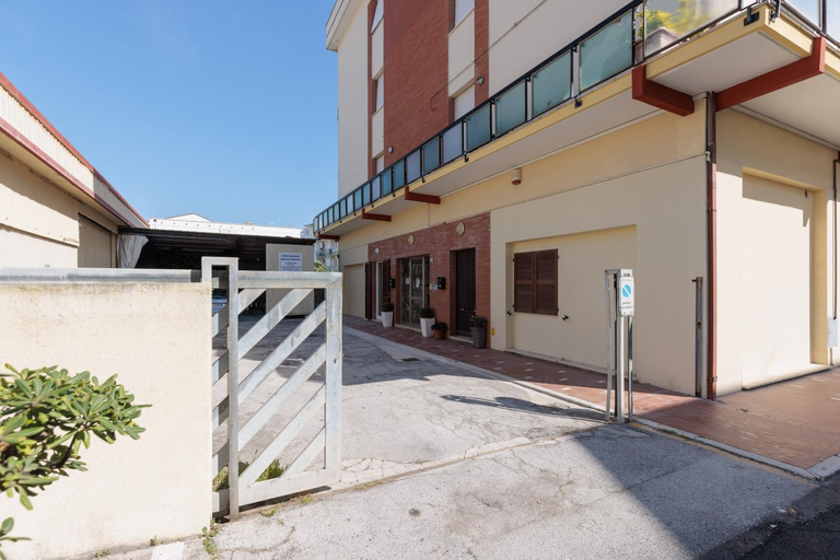 Others 5, lapprodosulconero, Ancona