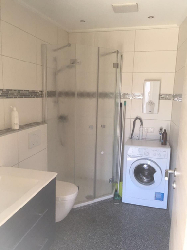 Bathroom 2, Ferienwohnungen Reiger - WA320, Schwandorf