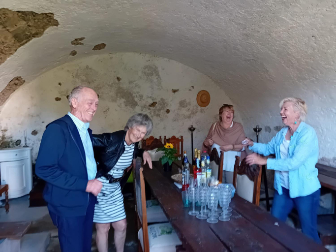 Food & Drinks 3, Monti Guesthouse, Massa Carrara
