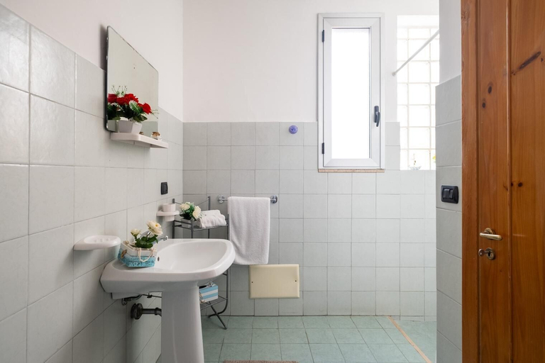 Bathroom 4, Villetta Sea Breeze, Lecce