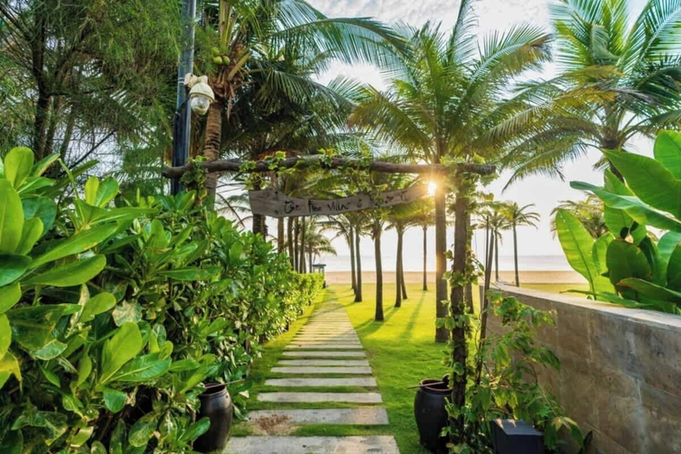 Beachfront Luxury Villa: Your Private Paradise, Điện Bàn