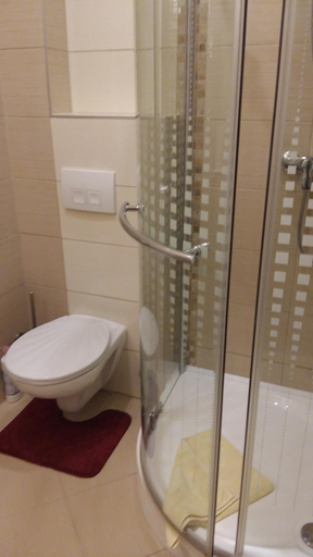 Bathroom 5, Isabell Apartments Gyor, Győr