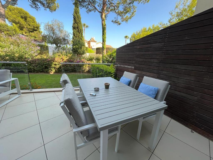 3, Modern villa in gated complex Sierra Blanca Marbella, Málaga