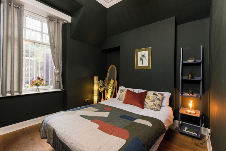 Bedroom 3, JOIVY Contemporary Cottage with Parking, Edinburgh