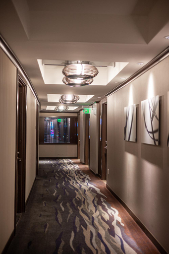 StripViewSuites at Vdara, Clark