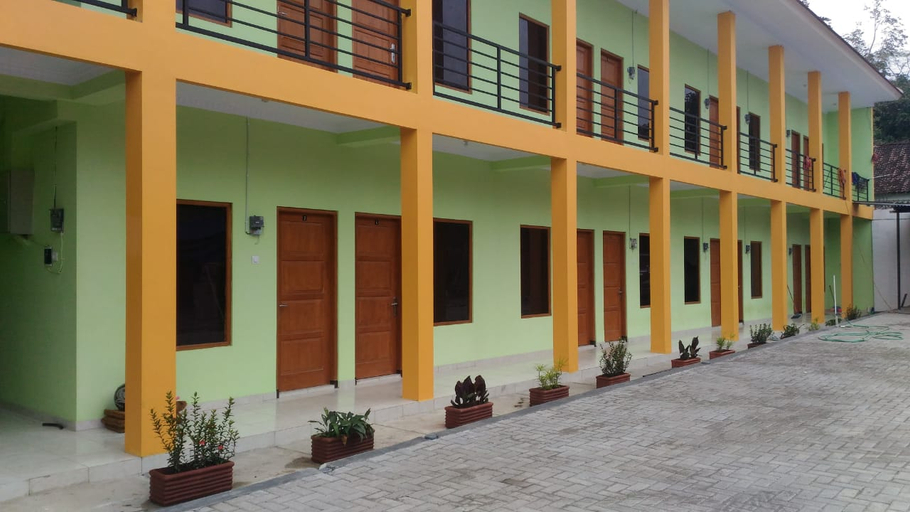 Exterior & Views 2, Kost Putri Eksklusif DCamelia, Sleman