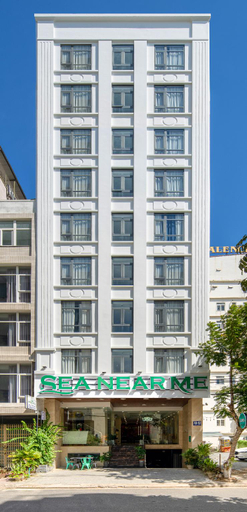 Exterior & Views 13