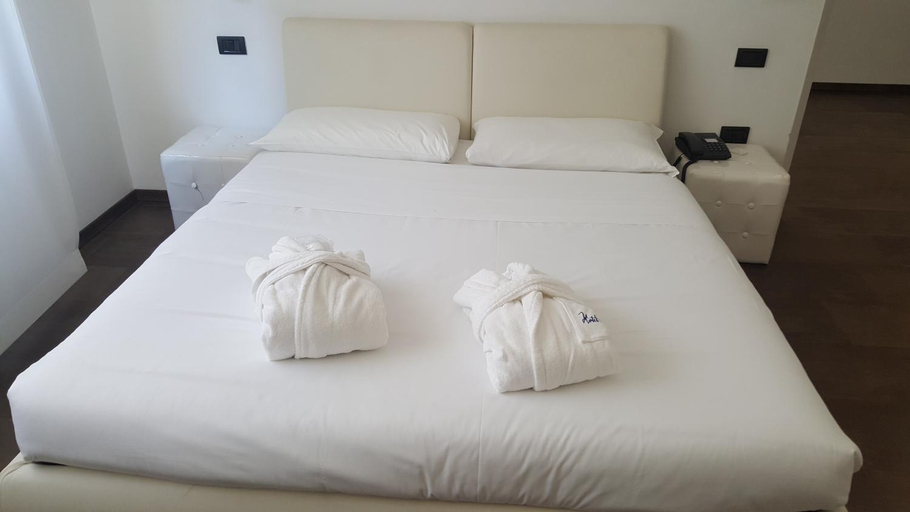 Bedroom 12