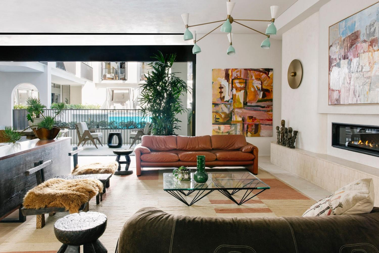Public Area 3, Basq House, Byron