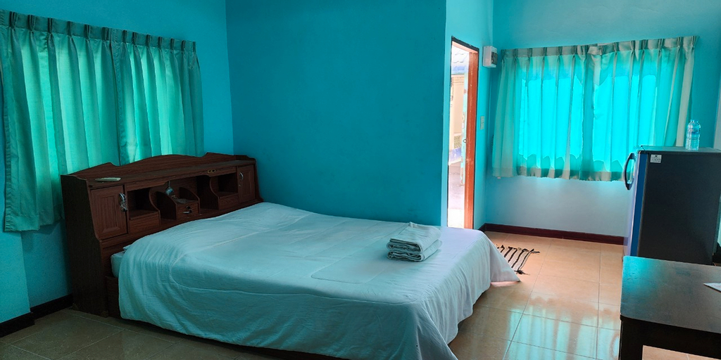 Bedroom 2, Chok Phikul Thong Resort, Kamphaeng Saen