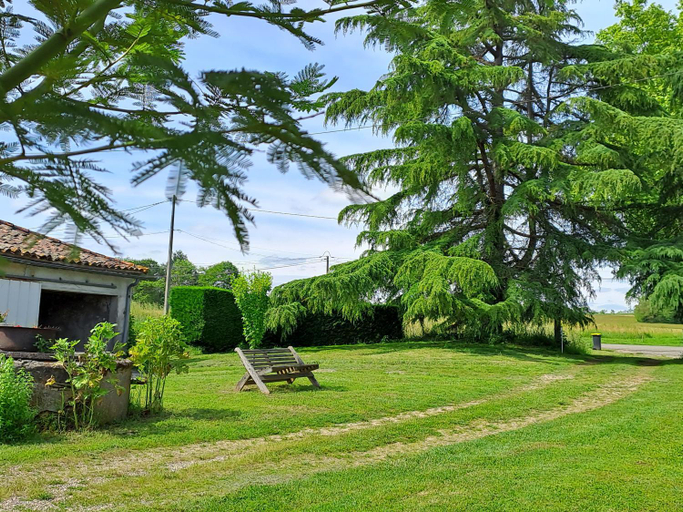 Others 5, La Garenne, Lot-et-Garonne