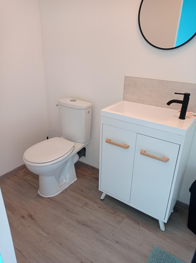 Bathroom 3, La villa Saint-Martin, Manche