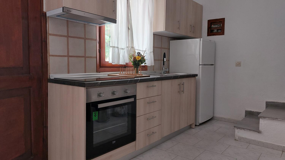 Others 2, Alexandra Apartments, Central Macedonia