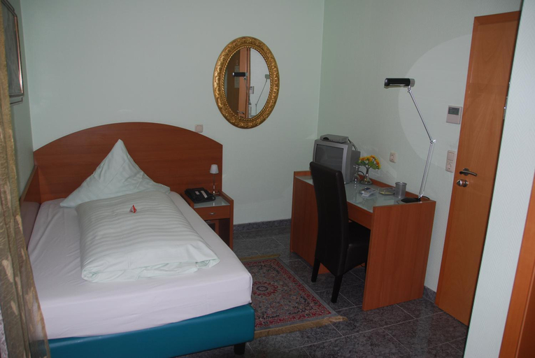 Bedroom 5