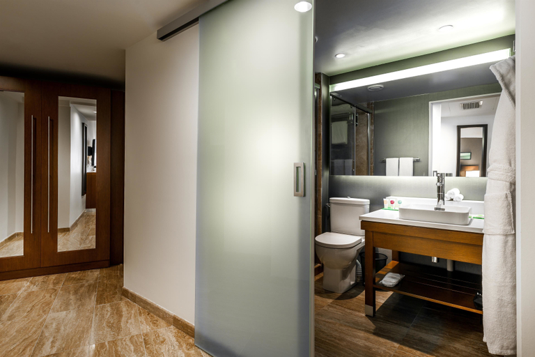 Bathroom 4, Yerevan Place Hotel, Yerevan