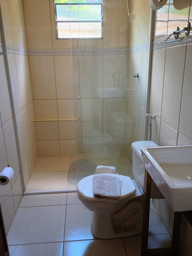 Bathroom 4, Pousada chez Nous, Itatiaia