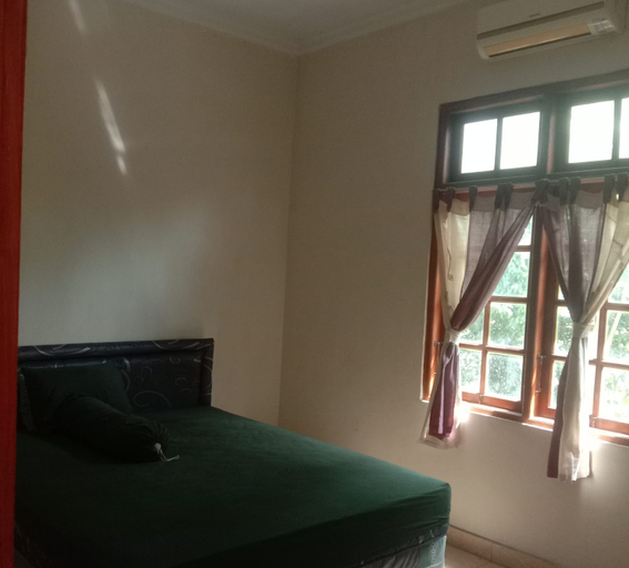 Zegan Homestay Room Type - Standard Room Madya