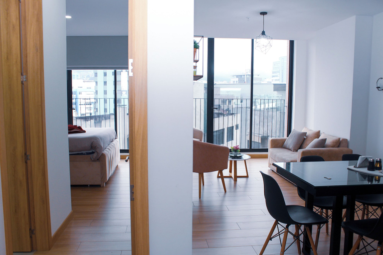 Others 3, Departamento completo EPIQ 602, Quito