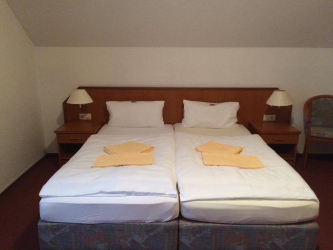 Bedroom 3, Zur Krone, Region Hannover