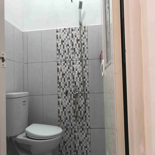 Bathroom 5, Kost Putri Eksklusif DCamelia, Sleman