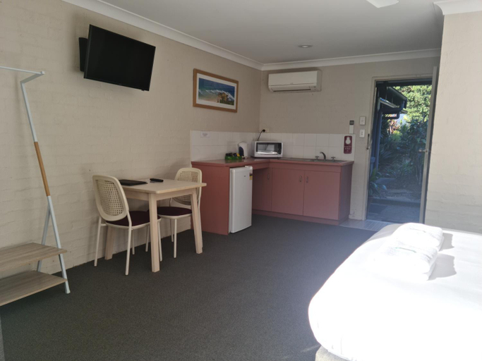 Bedroom, The Park Hotel Motel, Suffolk Park, Byron